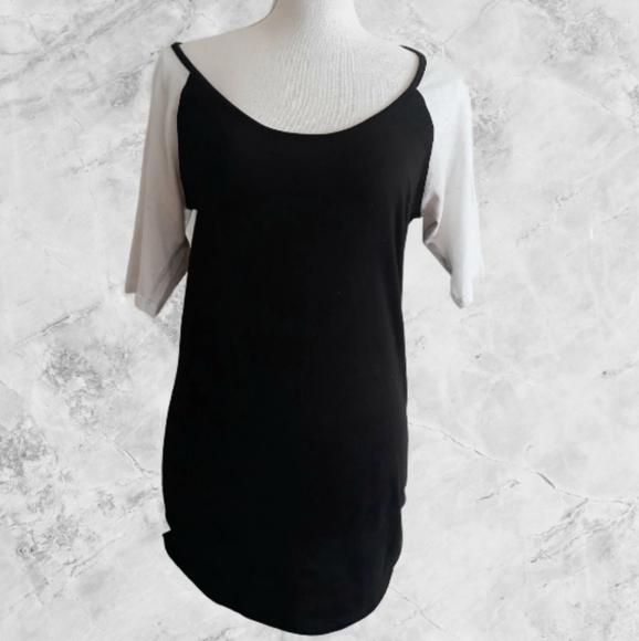 Victoria's Secret Short Sleeve T-Shirt Dress Ruched Sides - Small Casual Dress - Picture 2 of 9